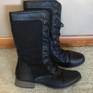 Black combat boots with lace inset sz 8 1/2